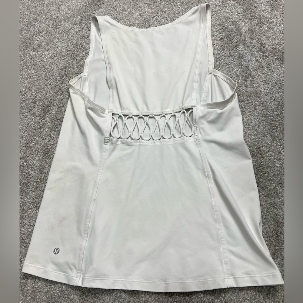 2. MSRP$58 Lululemon Tank Top Cross Strap Back Size 8